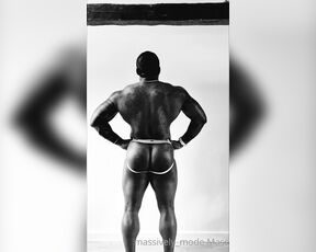 Amadeus aka massively_mode - 02-24-2021 OnlyFans Video - Posing for you coach how am I looking