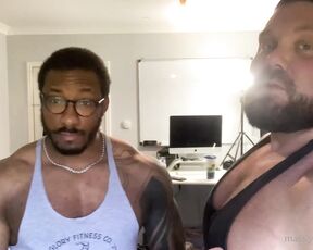 Amadeus aka massively_mode - 04-11-2021 OnlyFans Video - Two big muscle men work out