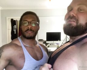 Amadeus aka massively_mode - 04-11-2021 OnlyFans Video - Two big muscle men work out