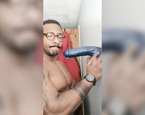 Amadeus aka massively_mode - 05-21-2021 OnlyFans Video - How i test my deepthroat skills