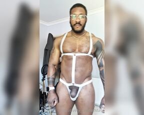 Amadeus aka massively_mode - 05-30-2021 OnlyFans Video - This outfit  To much cock