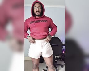 Amadeus aka massively_mode - 12-29-2021 OnlyFans Video - Love these plush shorts from jjmalibu I have link to discount MySlink