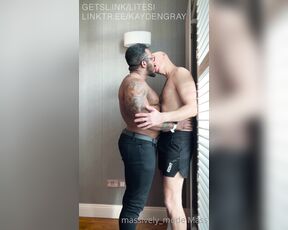 Amadeus aka massively_mode - 02-06-2022 OnlyFans Video - Kissing hot kaydengrayxxx