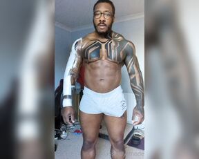 Amadeus aka massively_mode - 02-17-2022 OnlyFans Video - Another session down on my tattoo