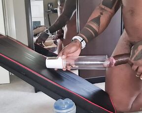 Amadeus aka massively_mode - 02-21-2023 OnlyFans Video - Blue fleshlight and pump