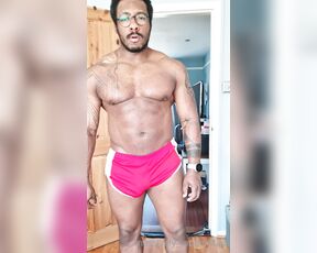 Amadeus aka massively_mode - 05-21-2020 OnlyFans Video - Red shorts big