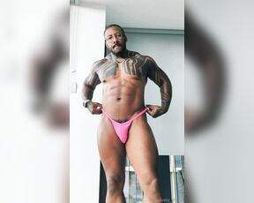 Amadeus aka massively_mode - 10-02-2024 OnlyFans Video - I do love a good song especially when it makes your ass look