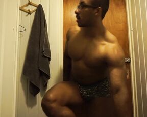 Amadeus aka massively_mode - 10-21-2017 OnlyFans Video - Shower time after the gym