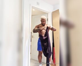 Amadeus aka massively_mode - 08-07-2020 OnlyFans Video - Getting ready for the gym