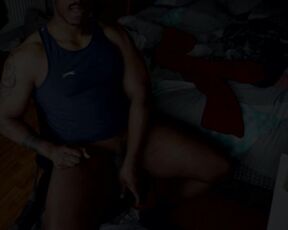 Amadeus aka massively_mode - 02-12-2018 OnlyFans Video - Horny after the gym cum