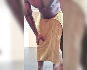 Amadeus aka massively_mode - 08-15-2020 OnlyFans Video - That post workout shower