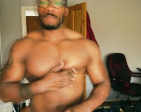 Amadeus aka massively_mode - 10-06-2019 OnlyFans Video - Out the shower see my links below to save money and help your bro out SurgeUnderwear