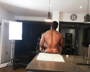 Amadeus aka massively_mode - 11-09-2019 OnlyFans Video - Sexy Massimo and i meet for first time teaser onlyfans