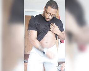 Amadeus aka massively_mode - 11-07-2019 OnlyFans Video - Big fat dick in joggers