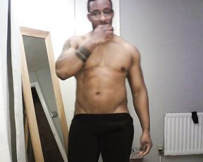 Amadeus aka massively_mode - 03-22-2018 OnlyFans Video - Wrestling gear i like wearing it, would you like to see more