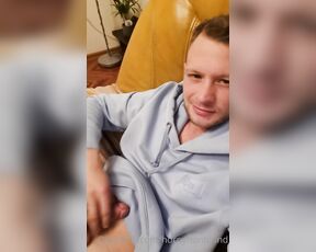 Hunblond aka hunblond - 12-20-2021 OnlyFans Video - Daddy is horny  come and take care of him