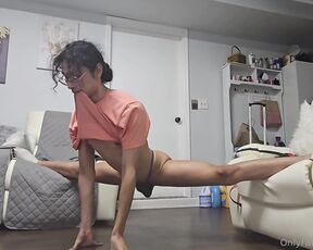 Twinku aka twinku - 07-12-2024 OnlyFans Video - Middle oversplit vid at the end if you like that lol