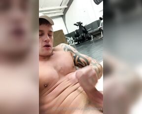 Andy Lee aka andyleexxx - 10-07-2020 OnlyFans Video - I dared our new member to TEAM ANDY to wank off in the gym  Ill