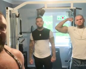 Andy Lee aka andyleexxx - 02-27-2021 OnlyFans Video - Having a bit of fun messing around, having a Lads day at hugeandhung house training, posing