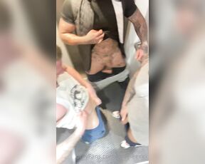 Andy Lee aka andyleexxx - 04-22-2021 OnlyFans Video - Lift roulette with the lads