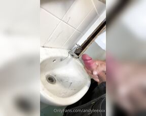 Andy Lee aka andyleexxx - 05-21-2021 OnlyFans Video - Filthy work wank