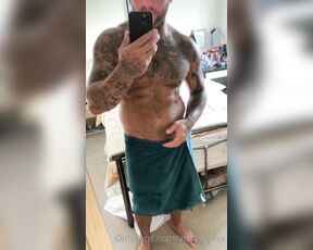 Andy Lee aka andyleexxx - 07-30-2021 OnlyFans Video - Just home from working in the rain all day