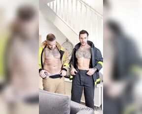 Andy Lee aka andyleexxx - 01-06-2022 OnlyFans Video - Sword fighting firemen  andyleexxx papikocic