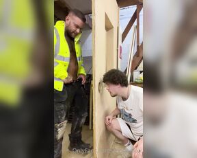 Andy Lee aka andyleexxx - 05-09-2023 OnlyFans Video - Horny Andy is at the building site and decides to take advantage of the workplace glory