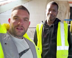 Andy Lee aka andyleexxx - 03-16-2024 OnlyFans Video - Big Theo get proper dirty on the building site as he worships my big Irish Cock_vcdo