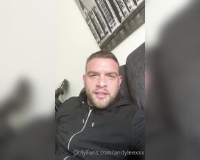 Andy Lee aka andyleexxx - 07-03-2020 OnlyFans Video - Whos going to join me and wank off with me in 2hrs time Thats 9pm uk