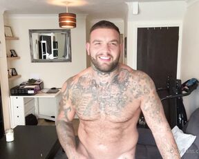 Andy Lee aka andyleexxx - 07-30-2020 OnlyFans Video - Happy Thursday you naughty fuckers