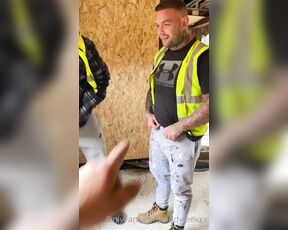 Andy Lee aka andyleexxx - 09-29-2020 OnlyFans Video - Building site laughs I ended up with itchy balls and Harry got a bruised arse