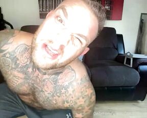 Andy Lee aka andyleexxx - 10-01-2020 OnlyFans Video - Live fun with the lads  Team Andy_1d5d