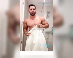 Alejandro Petit aka alejandropetitoficial - 08-08-2024 OnlyFans Video - Estuvo Rica esa ducha