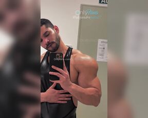 Alejandro Petit aka alejandropetitoficial - 08-24-2024 OnlyFans Video - Que rico me queda esto