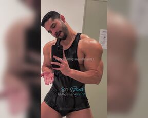 Alejandro Petit aka alejandropetitoficial - 08-22-2024 OnlyFans Video - que rico bailar con esto puesto