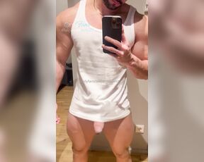 Alejandro Petit aka alejandropetitoficial - 12-12-2024 OnlyFans Video - Amanecieron esas venas nítidas