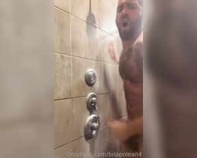 Bradlee Atlas aka bnapolean4 - 11-09-2022 OnlyFans Video - Gym Shower  Who wants to Join