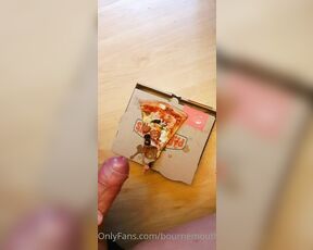 Dorset gay guy aka bournemouthgayguy - 09-30-2020 OnlyFans Video - Pizza anyone