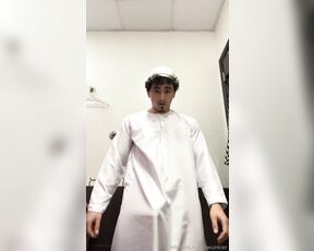 TwunkieRay aka twunkier - 04-10-2024 OnlyFans Video - Eid Mubarak  Do you like this gift for you