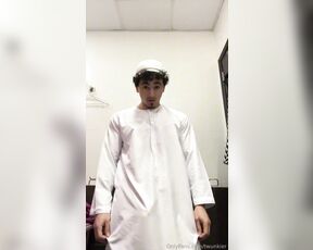 TwunkieRay aka twunkier - 04-10-2024 OnlyFans Video - Eid Mubarak  Do you like this gift for you