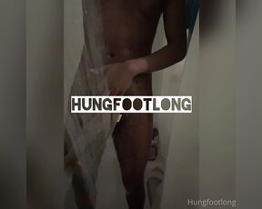 HungFootLong aka hungfootlong - 01-02-2022 OnlyFans Video - Who wanna join me in the shower