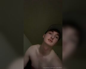 Gordon aka girl_idk2800 - 04-16-2024 OnlyFans Video - Leaked girl_idk2800 22011