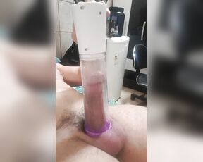 TimanPowerXX aka tpowerx - 12-16-2019 OnlyFans Video - Estou usando essa bomba é uma delicia sentir o pau ficar maior e maior