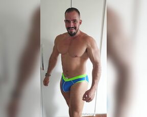 TimanPowerXX aka tpowerx - 08-24-2024 OnlyFans Video - Whenever I go to the beach, I wear full swim trunks, I like to be watched