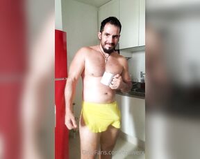 TimanPowerXX aka tpowerx - 08-11-2020 OnlyFans Video - Gostam de leite no café da manhã