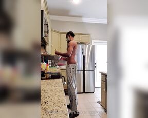 Dexter Collins aka dextercollins33 - 01-19-2021 OnlyFans Video - Want me too cook for you