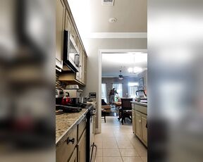 Dexter Collins aka dextercollins33 - 09-30-2024 OnlyFans Video - Stream started at 09302024 0108 pm Cooking breakfast