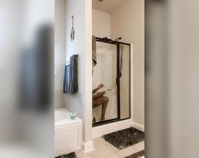 Dexter Collins aka dextercollins33 - 02-06-2025 OnlyFans Video - Stream started at 02062025 0756 pm After shower