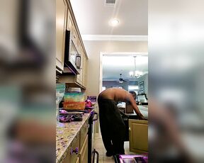 Dexter Collins aka dextercollins33 - 12-03-2024 OnlyFans Video - Stream started at 12032024 0426 pm Morning cleaning